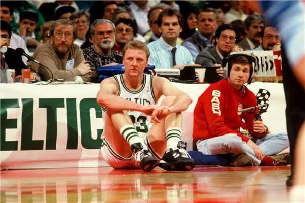 内主场先丢 内主场先丢