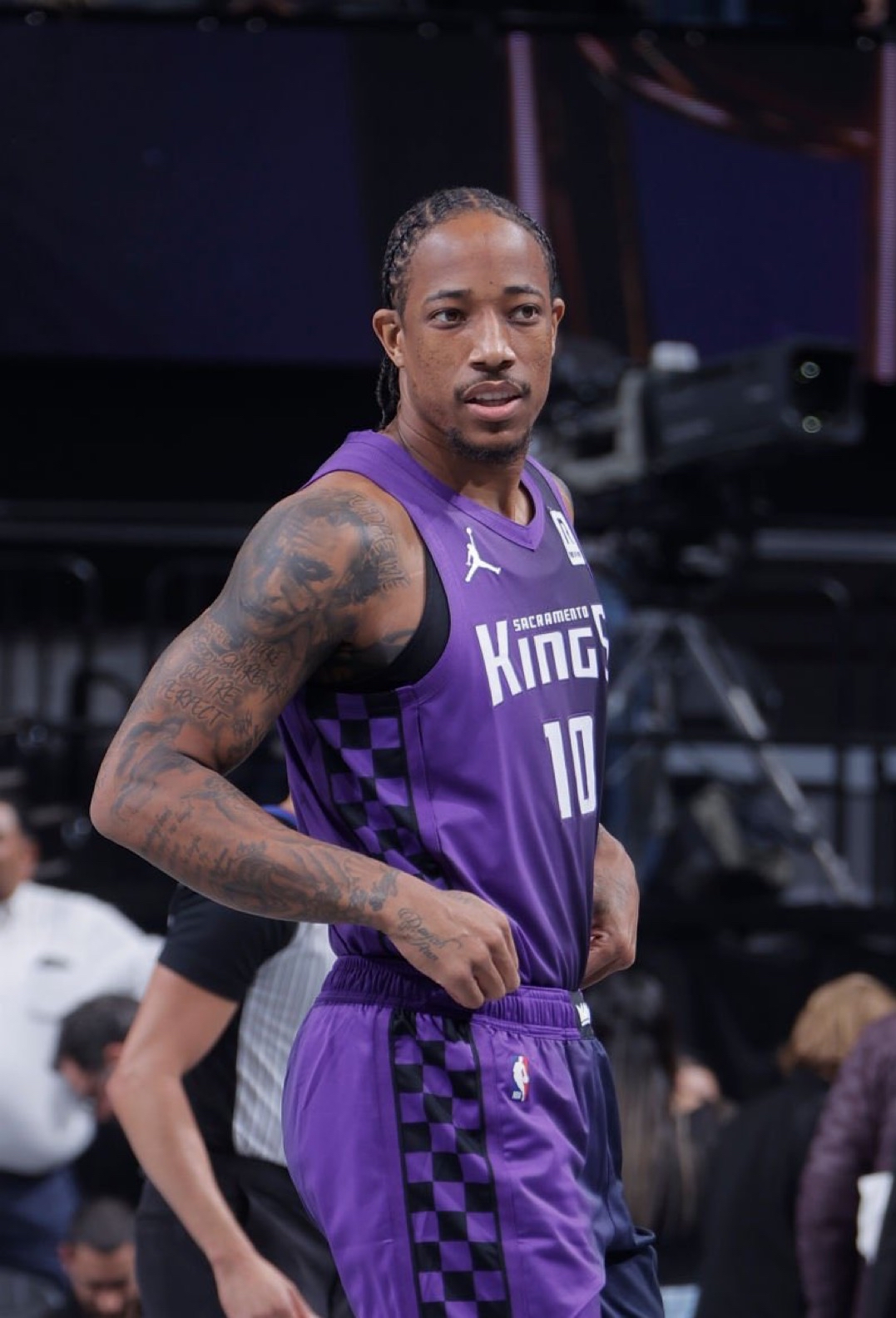 现了伤病隐 现了伤病隐